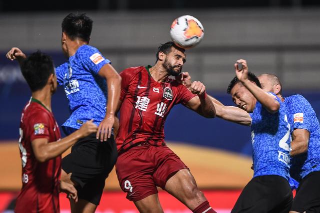 中国男篮未来核心！2场22中15砍44分，球风成熟，下一个丁彦雨航